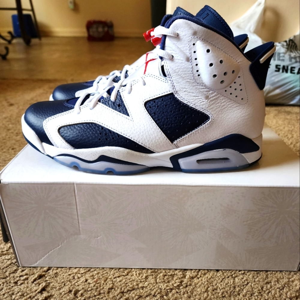 Air jordan retro 6 Olympics 2024 pair